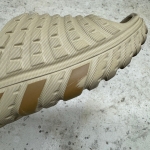 T926CS79 - ADIDAS ADILETTER 94 BEIGE - 39