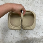 T926CS79 - ADIDAS ADILETTER 94 BEIGE - 39