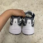 T926CS98 - NIKE INITIATOR WHITE BLUE - 41