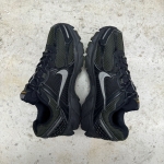 T926CS102 - NIKE VOMERO 5 BLACK GREEN - 40