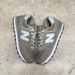 T926CS107 - NEWBLANCE 574 CORE PACK GREY - 43