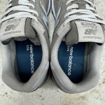 T926CS107 - NEWBLANCE 574 CORE PACK GREY - 43