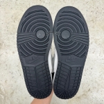 T926JD16 - 1S LOW SMOKE GREY V3 FB - 43