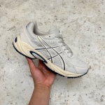 T926CS123 - ASICS GEL 170-TR BEIGE - 40,5