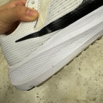 T926CS127 - NIKE PEGASUS 40 WHITE - 42