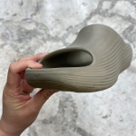 T926CS133 - NIKE REACTX REJUVEN 8 SLIDE FB - 42,5