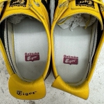 T926CS142 - ONITSUKA TIGER MEXICO 66 SD YELLOW BLACK - 41,5