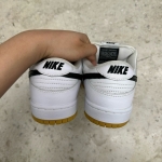 T926DU8 - NIKE DUNK SB WHITE GUM LN FB - 42