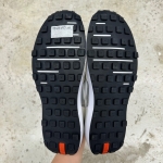 T926CS157 - NIKE WAFFLE GREY WHITE - 44