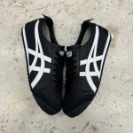 T1026CS2 - ONITSUKA TIGER MEXICO 66 BLACK WHITE FB - 43,5