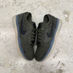 T1026CS5 - NIKE SB ZOOM PS8 GREEN LN FB - 40