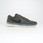 T1026CS5 - NIKE SB ZOOM PS8 GREEN LN FB - 40