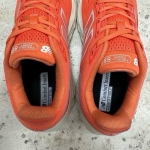 T1026CS12 - NEWBLANCE FRESH FOAM 880 ORANGE - 43