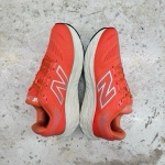 T1026CS12 - NEWBLANCE FRESH FOAM 880 ORANGE - 43