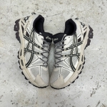 T1026CS20 - ASICS GEL KAHANA 8 BROWN BEIGE - 40,5