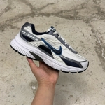 T1026CS29 - NIKE INITIATOR WHITE BLUE - 43