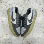T1026CS33 - NIKE SB 58 LIGHT OREWOOD - 40,5