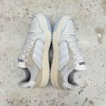T1026CS41 - ADIDAS LOW ENTRAP BEIGE CREAM WHITE - 44,5