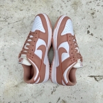 1026DU4 - DUNK LOW ROSE WHISPER - 44