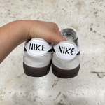 1026CS63 - NIKE KILLSHOT WHITE BLACK - 40,5