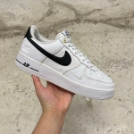 1026AF10 - AF1 LOW 40TH ANNIVERSARY WHITE BLACK - 43