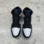 1026JD5 - 1S MID ROYAL BLACK TOE FB - 44,5