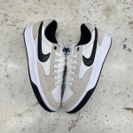 1026CS67 - NIKE SB ADVERSARY WHITE BLACK - 42