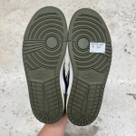 1026JD8 - JORDAN 1 LOW OG MEDIUM OLIVE DS FB - 42,5