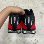 1026CS75 - NIKE SHOX R4 UNIVERSITY RED BLACK - 45