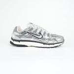 1026CS93 - NIKE P-6000 METALLIC SILVER BLACK - 43