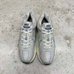 1026CS95 - NIKE VOMERO 5 PLATINUM TINT - 42