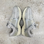 1026CS95 - NIKE VOMERO 5 PLATINUM TINT - 42