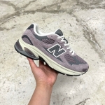 1026CS96 - NEW BALANCE 2010 ICE WINE LN FB - 40,5