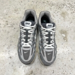 1026CS98 - NIKE P-6000 FLAT PEWTER FB - 42,5