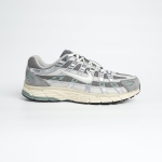 1026CS98 - NIKE P-6000 FLAT PEWTER FB - 42,5
