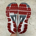 1026CS105 - NIKE VOMERO 5 GREY FOG DUNE RED DS FB - 44,5