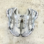 1026CS109 - ASICS GEL NYC 2025 CREAM PURE SILVER DS - 44