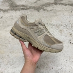 1026CS111 - NEW BALANCE 2002 STONEWARE FB - 41,5