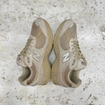 1026CS111 - NEW BALANCE 2002 STONEWARE FB - 41,5