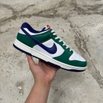 1026DU10 - NIKE DUNK LOW GORGE GREEN DEEP ROYAL - 44