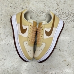 1026AF12 - AF1 LOW PEARL WHITE SESAME DS FB - 43