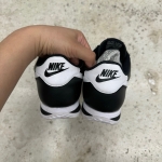 1026CS115 - NIKE CORTEZ BLACK WHITE FB - 43