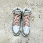 1026JD18 - JORDAN 1 HIGH OG SEAFOAM - 41