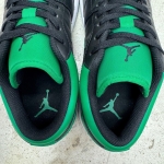 1026JD22 - JORDAN 1 LOW LUCKY GREEN LN