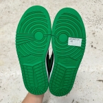 1026JD22 - JORDAN 1 LOW LUCKY GREEN LN