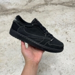 1026JD27 - JORDAN 1 LOW OG TRAVIS BLACK PHANTOM - 41