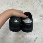 1026JD27 - JORDAN 1 LOW OG TRAVIS BLACK PHANTOM - 41
