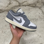 1026JD28 - JORDAN 1 LOW VINTAGE GREY - 41