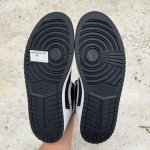1026JD29 - JORDAN 1 HIGH OG BLACK WHITE FB - 44