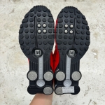 1026CS139 - NIKE SHOX R4 BRED - 42.5